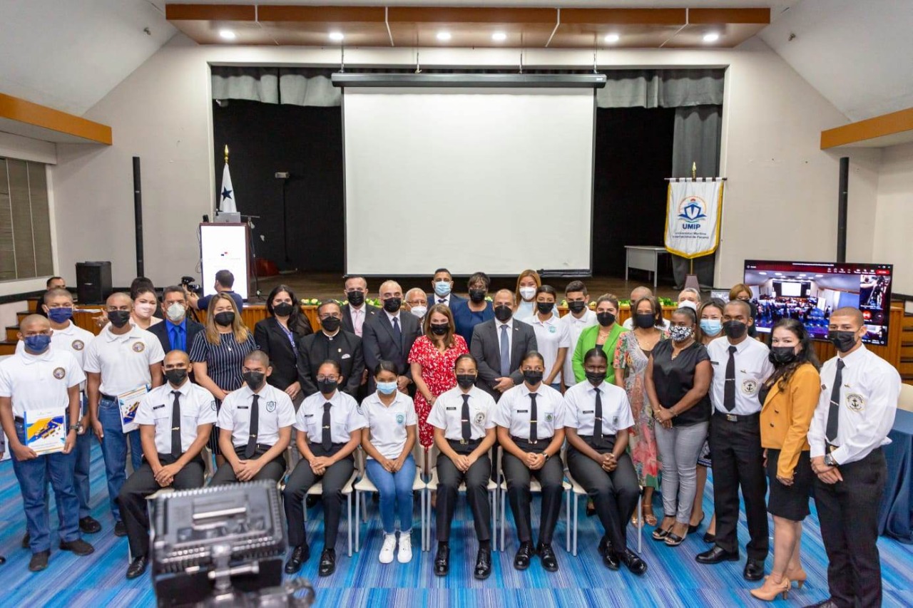 Nuevos programas de estudio en el area maritima