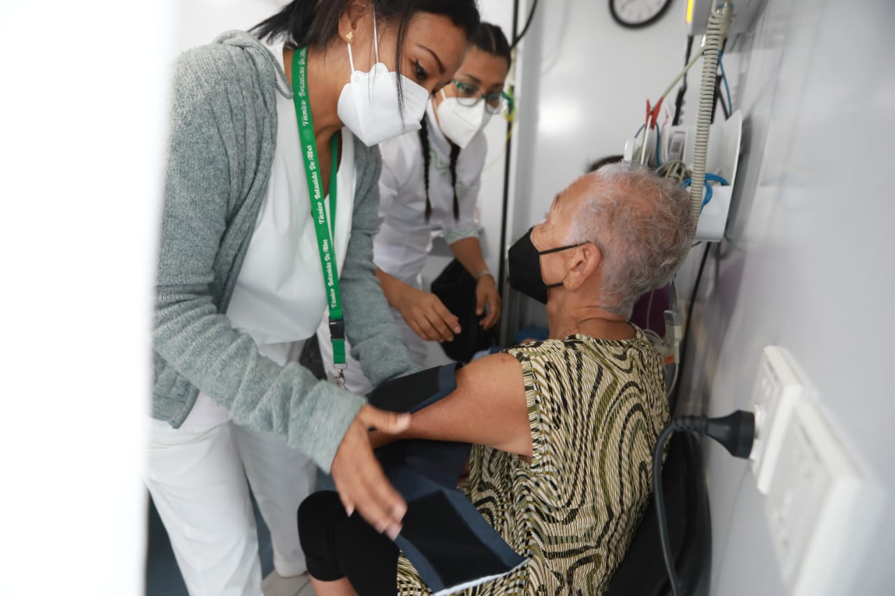 Clínicas Salud sobre Ruedas brindan atención en Juan Díaz