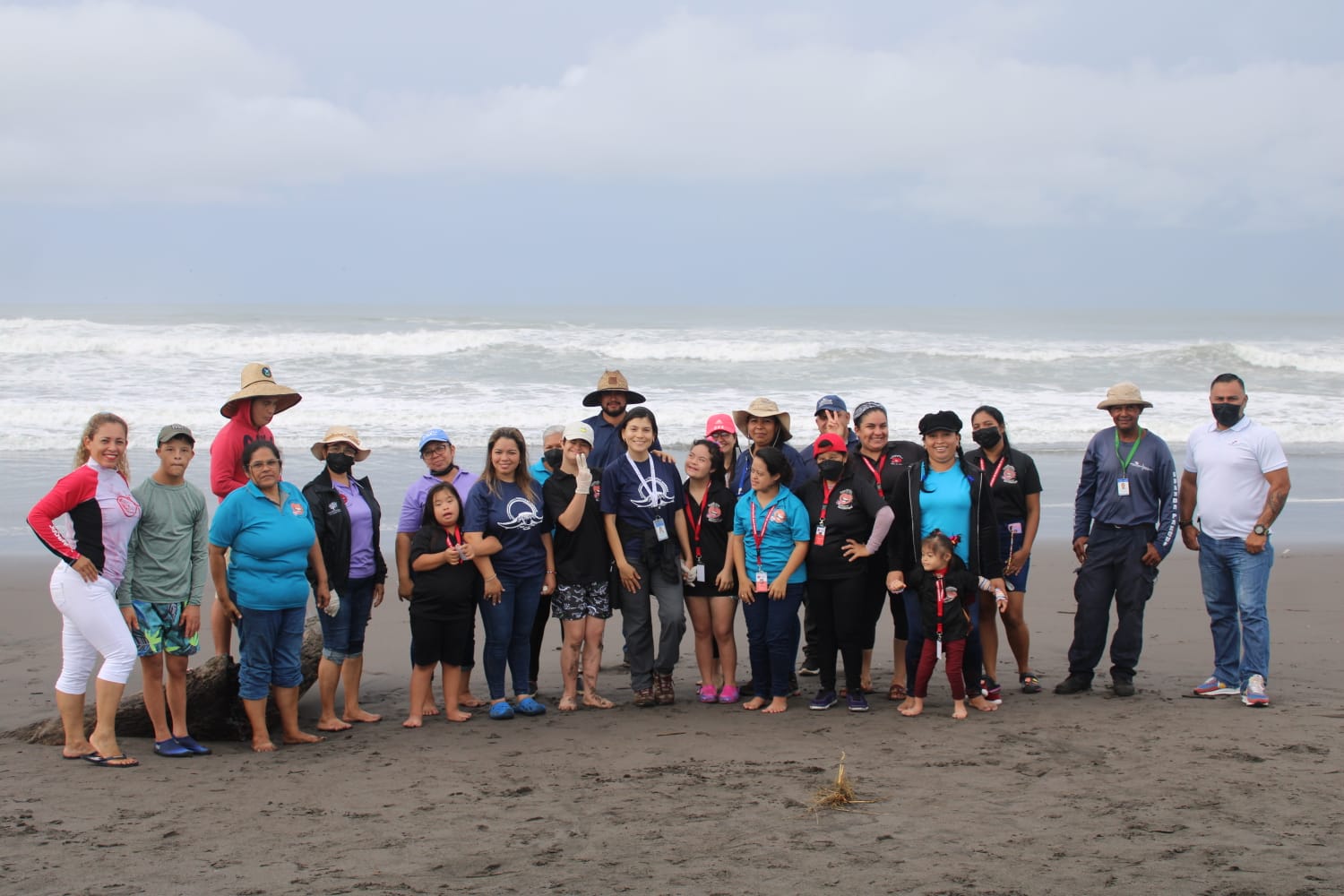 Liberación en playa la barqueta