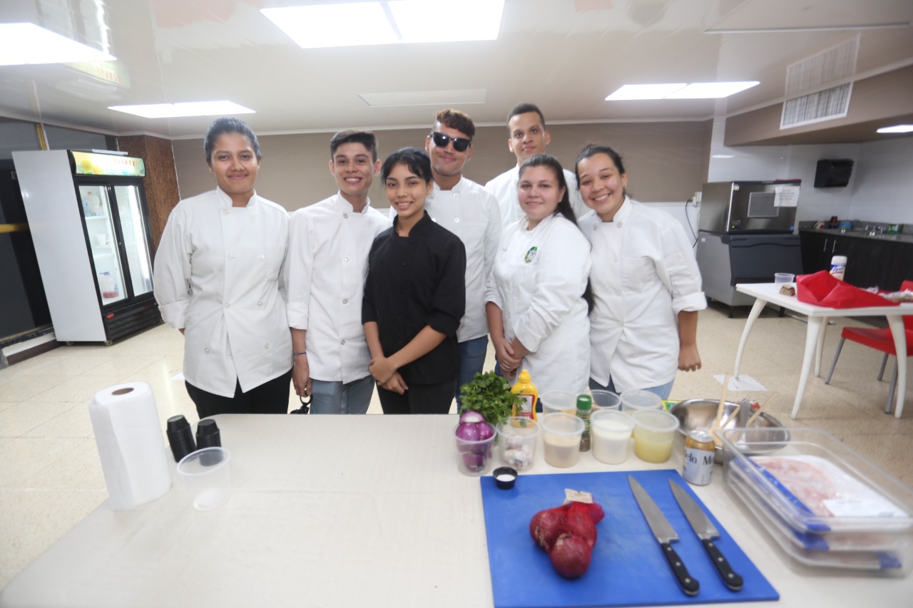 Último taller YOCUTA 2022,