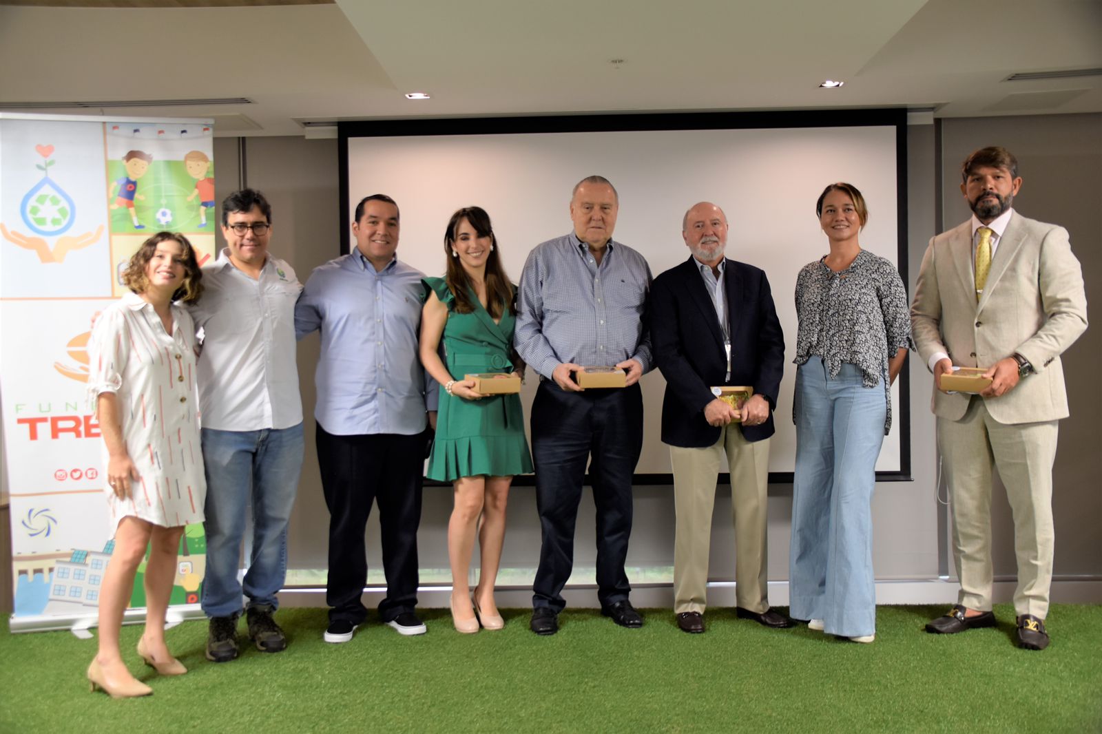 Aporte de fundaciónes TRENCO y ANCON