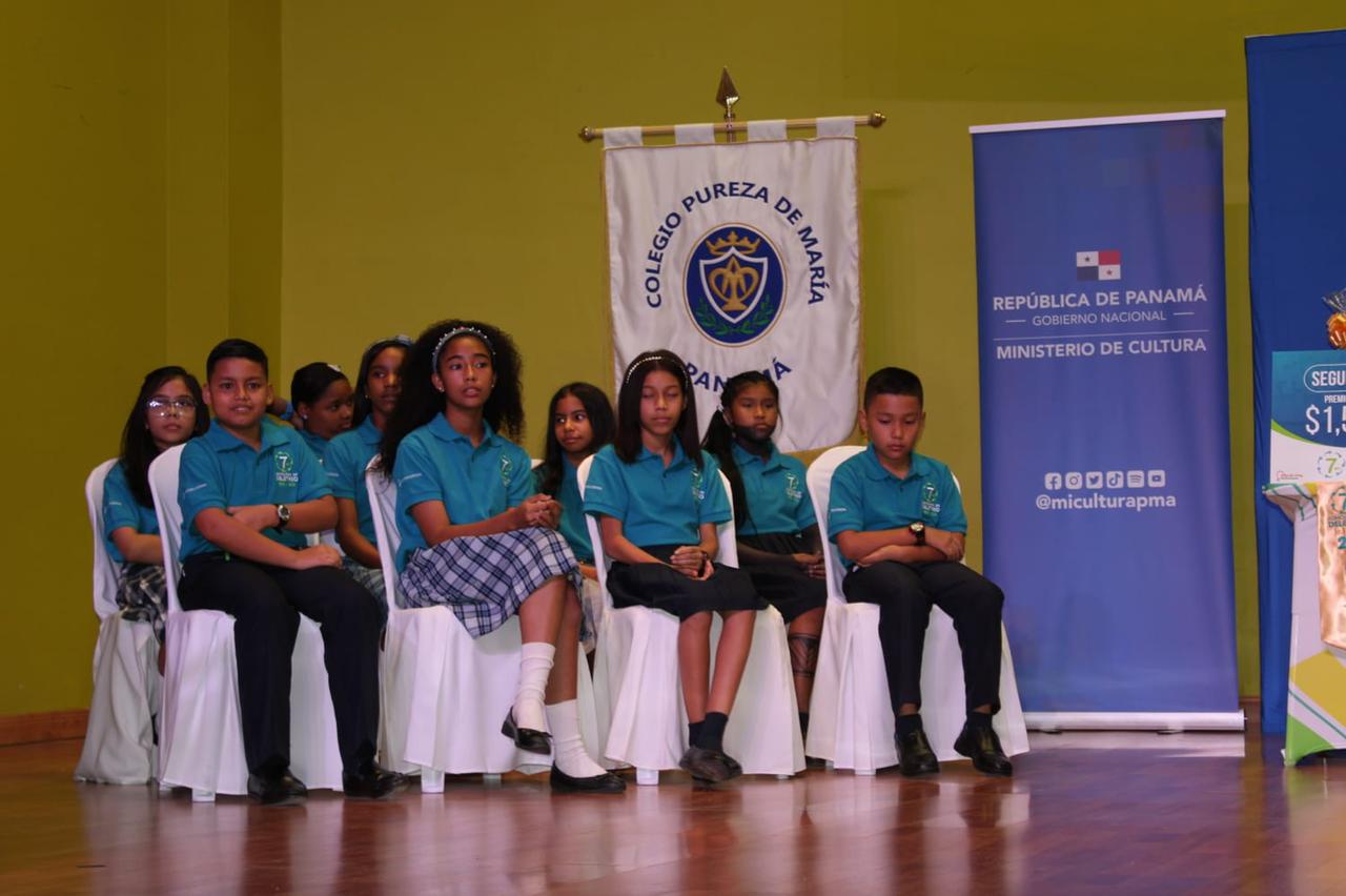 Estudiante ganó concurso de deletreo