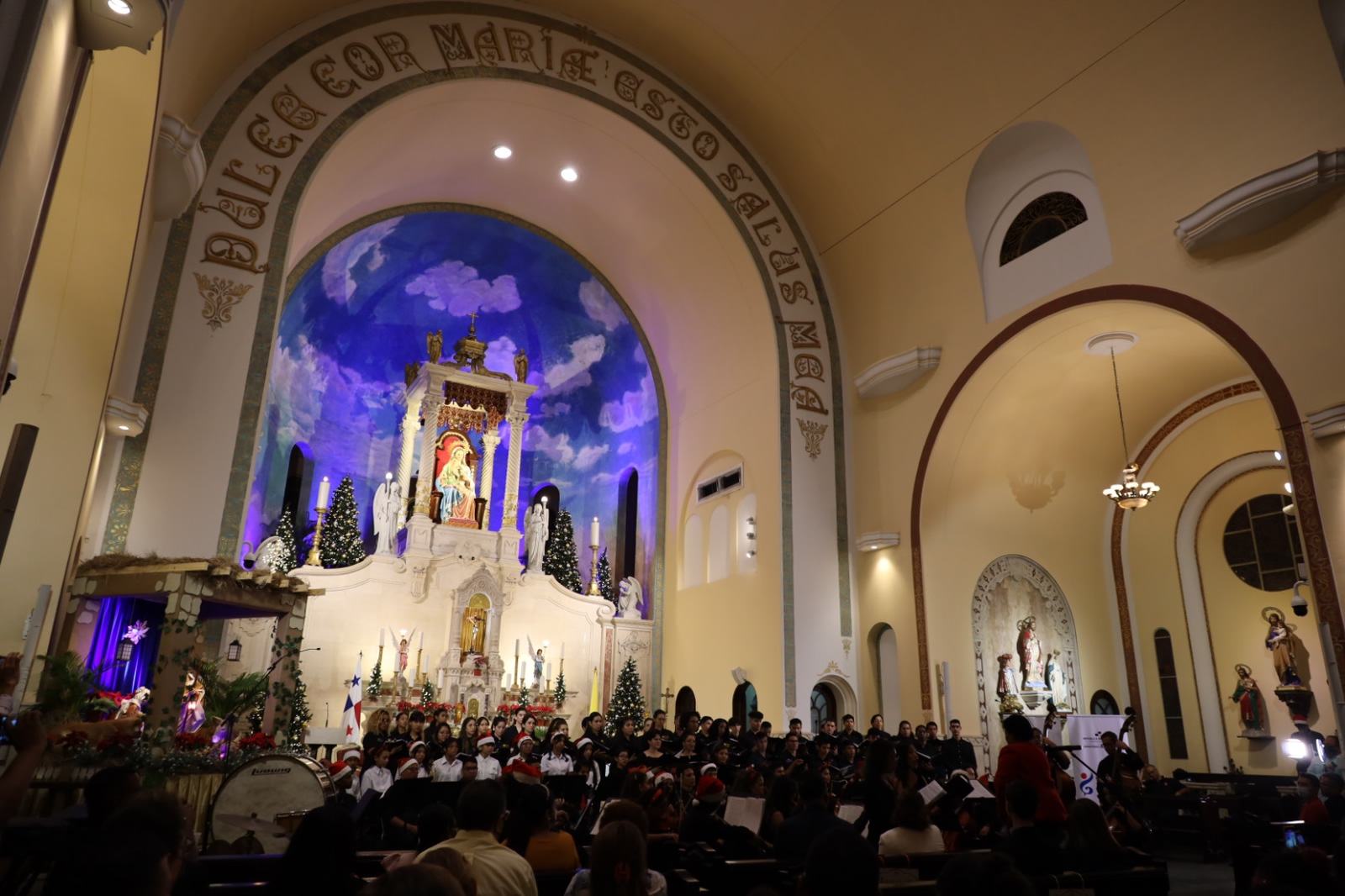 La Red realiza concierto de gala en el Santuario Nacional
