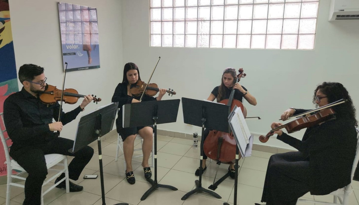 Arte, música y pintura para niños y jóvenes en San Miguelito