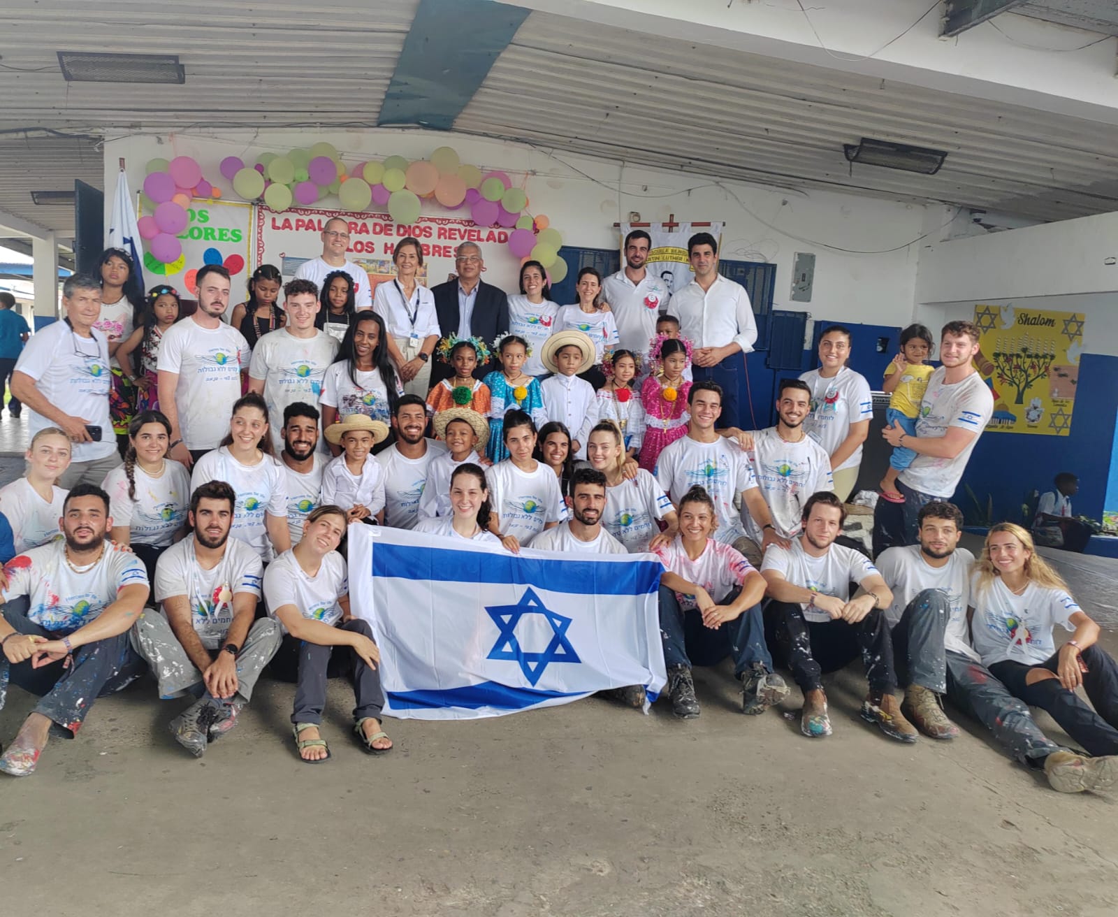 Voluntarios «heroes for life» brindan servicio social en Panamá