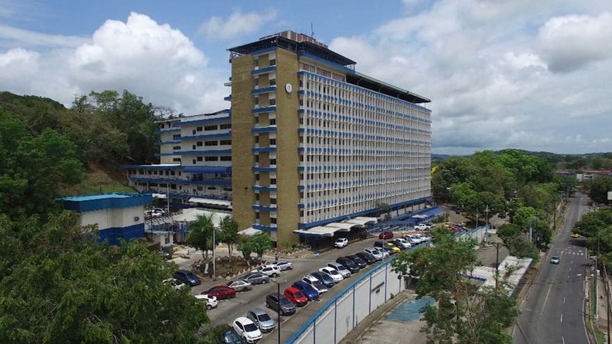 Joven recibe nueva oportunidad de vida con trasplante renal en la CSS