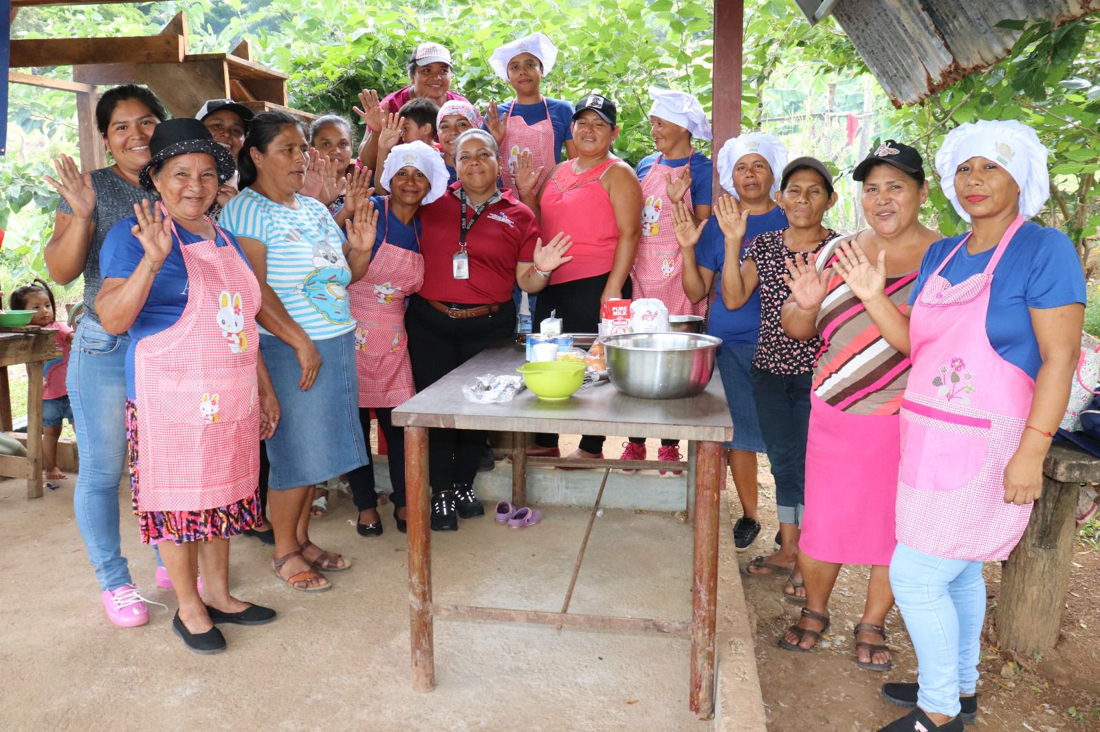 Panaderas se capacitan para diversificar sus ofertas