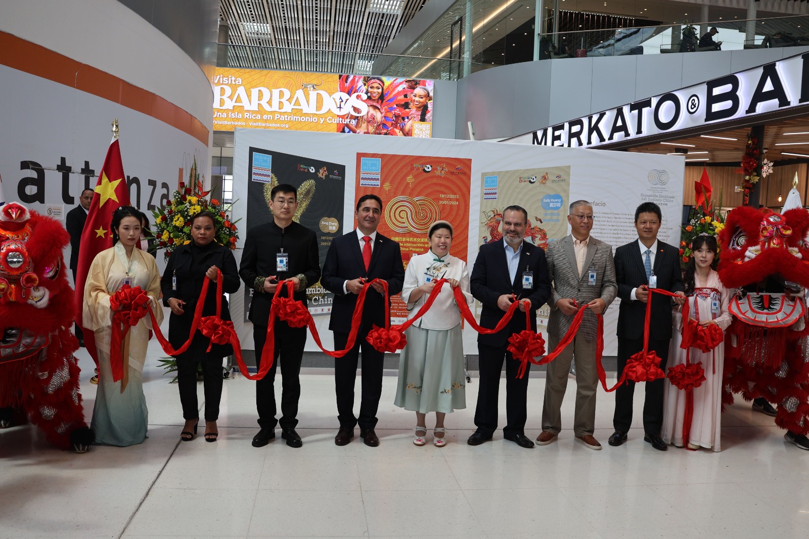Una experiencia sensorial llega al Aeropuerto Internacional de Tocumen con la Exposición «Simbiosis del Zodiaco Chino»