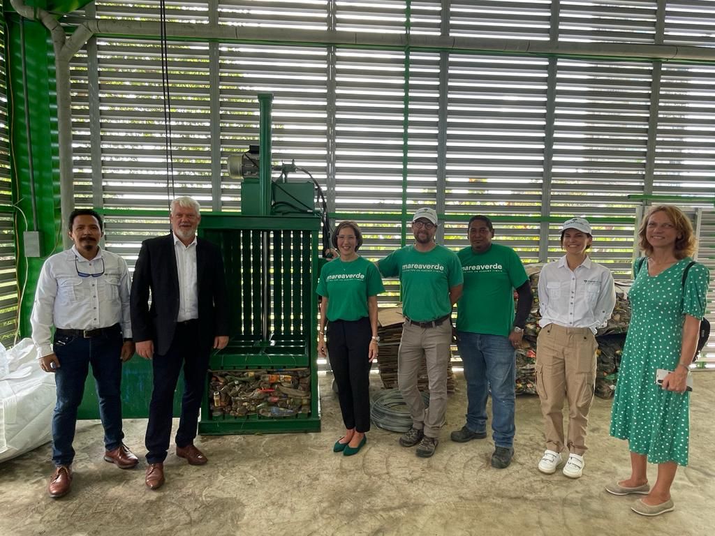 La Asociación Marea Verde y la Embajada de Alemania firman acuerdo para reducir la huella ecológica del proyecto Wanda Díaz.