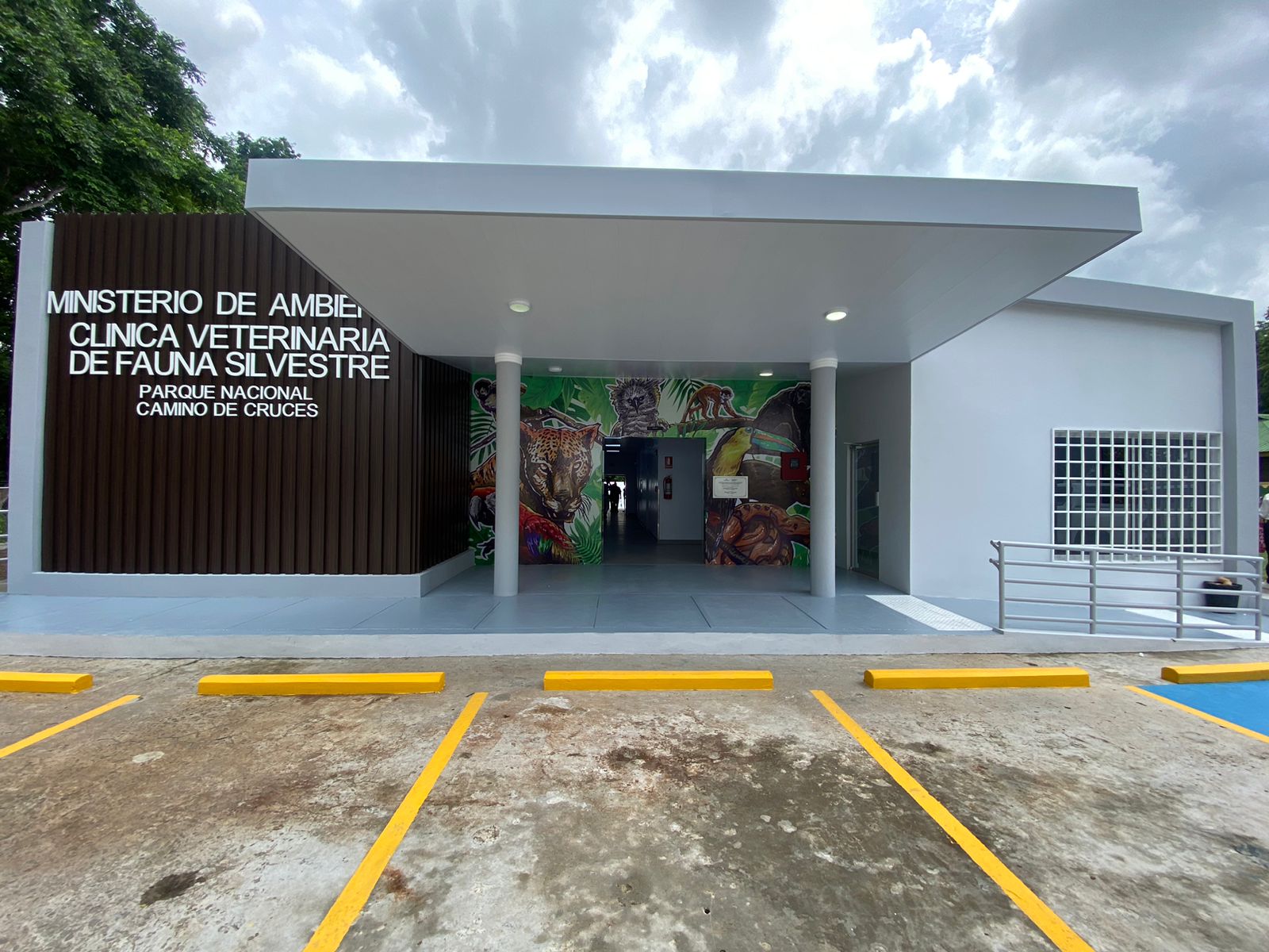 MiAMBIENTE inaugura clínica veterinaria para especies silvestres
