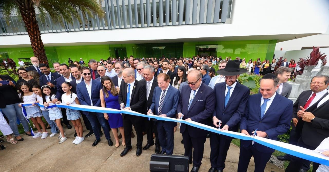 Embajada de Israel dona jardín shalom a ciudad de la salud