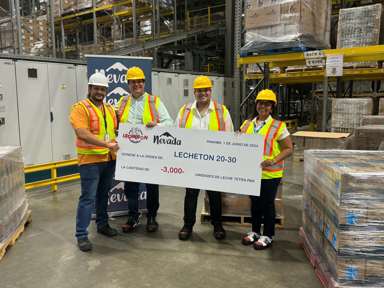 Productos Nevada entrega 3 mil litros de leche a la Lechetón 20-30 2024