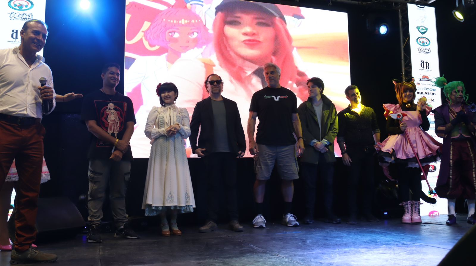 Fanáticos de la ficción y la fantasía se reúnen en la apertura de la MEGACON VOL. 3