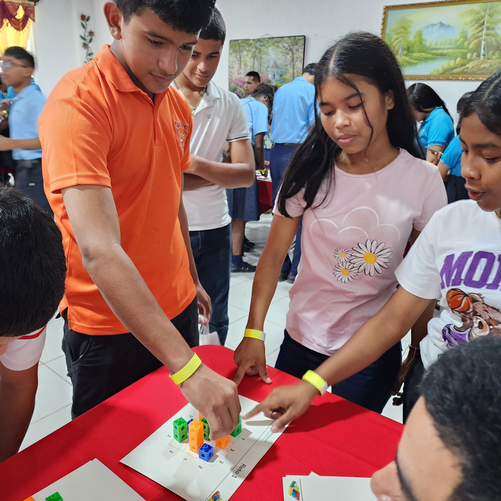 Matemáticas y Diversión en el Primer Carnaval de Matemáticas en Darién