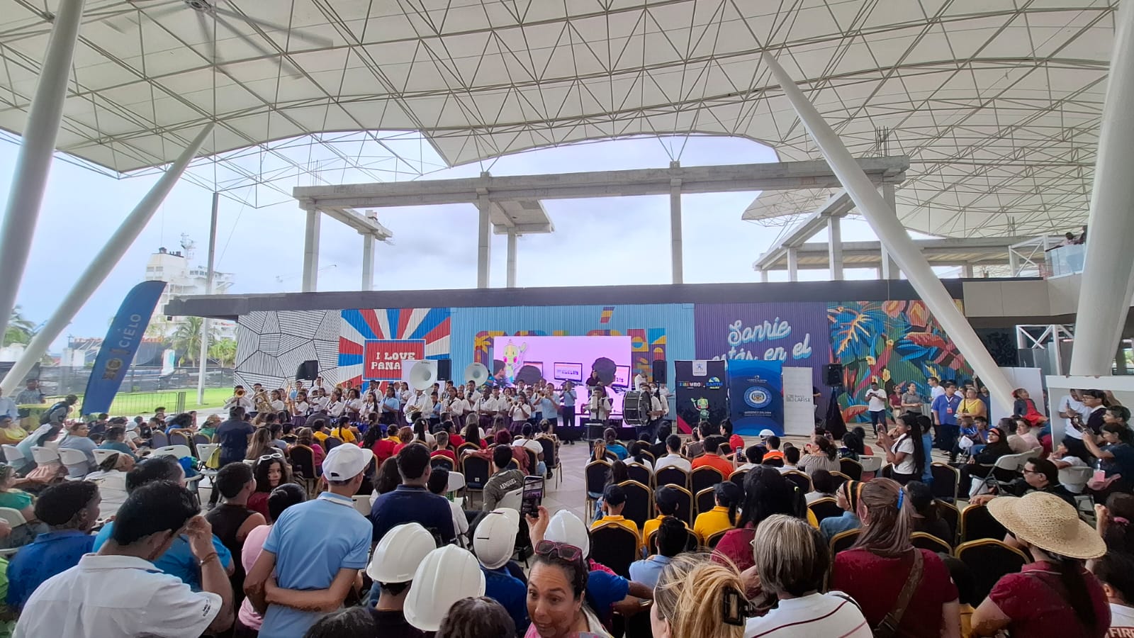 Más de 600 jóvenes brillan en la Décima Olimpiada Nacional de Robótica: Ganadores competirán en Turquía