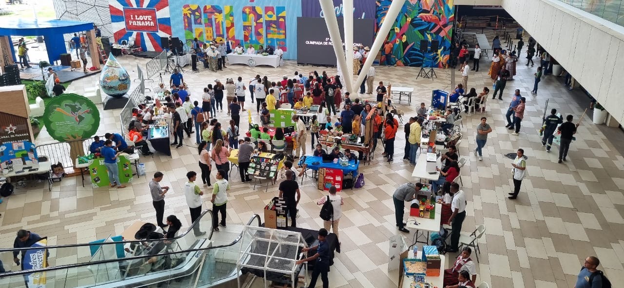 FUNDESTEAM catapulta a Panamá en Olimpiadas de Robótica