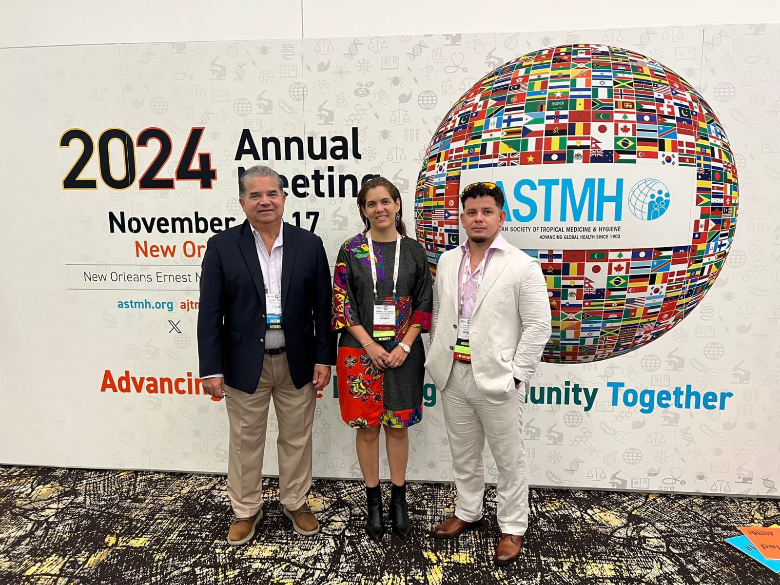 Panameño Jean-Paul Carrera es reconocido por investigación en arbovirus