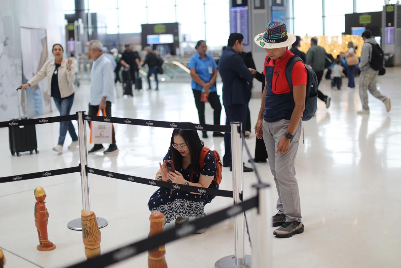 exposición “Las princesas y sus manes, Las Venus de Panamá”.